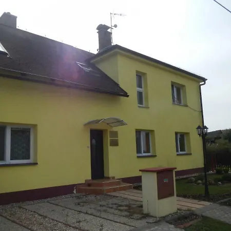 Sarka Ujezd U Hradce Kralove